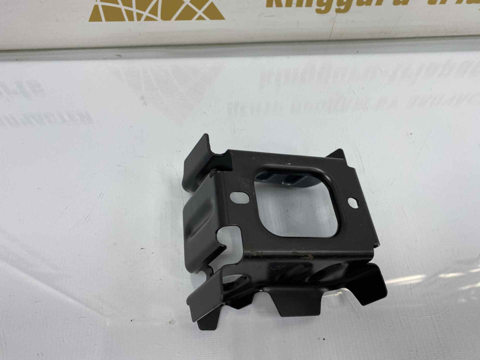 Пластина лонжерона средняя внутрення Volkswagen Polo 5 OEM 6R4810848A