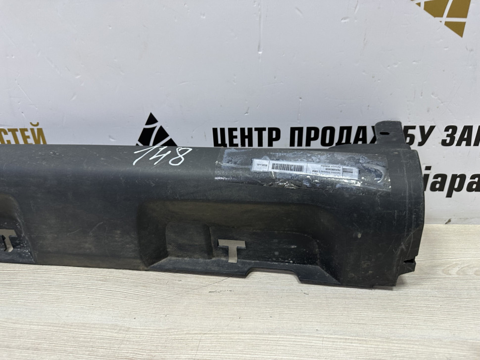 Порог правый бу Renault Sandero Stepway 2 OEM 764266165R Порог правый бу Renault Sandero Stepway 2 OEM 764266165R