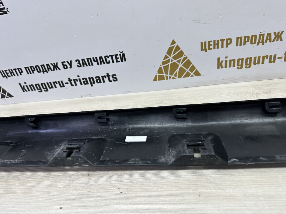 Порог правый бу Renault Sandero Stepway 2 OEM 764266165R Порог правый бу Renault Sandero Stepway 2 OEM 764266165R