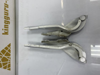 Петля капота правая левая  Skoda Rapid OEM 5JA823302A 5JA823301A