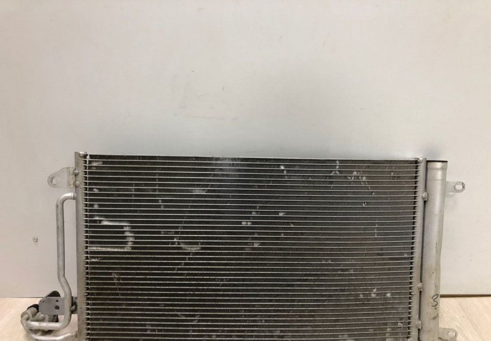 Радиатор кондиционера Volkswagen Polo (09-17) oem 6c0816411b Радиатор кондиционера Volkswagen Polo (09-17) oem 6c0816411b