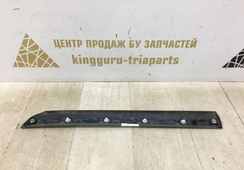Молдинг двери задний правый Volkswagen Passat B8 oem 3G0854950 Молдинг двери задний правый Volkswagen Passat B8 oem 3G0854950