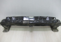 Усилитель переднего бампера Volkswagen Jetta 6 oem 5c6807583 (вмятины)
