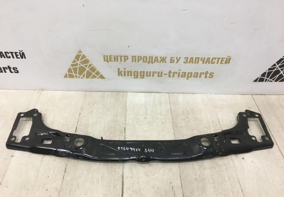 Панель передняя BMW X1 F48 OEM 51647434544