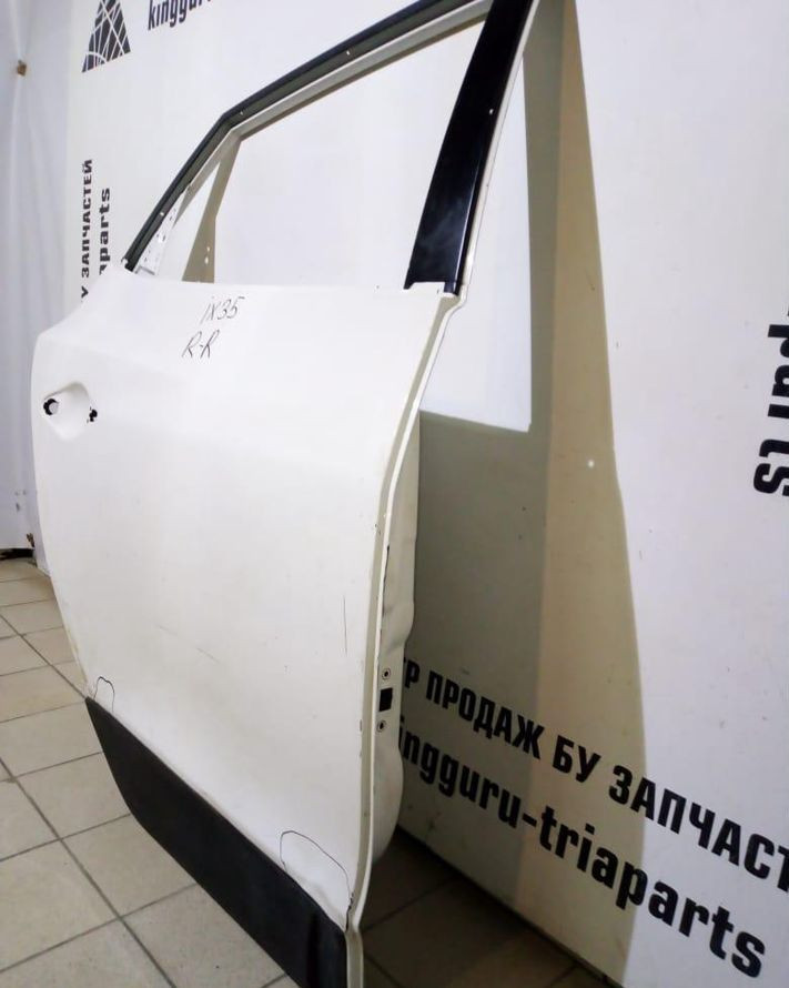 Дверь задняя правая Hyundai IX35 (10-15) oem 770042Y010 (скл-3)