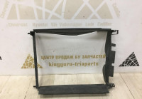 Дефлектор радиатора Renault Logan 2 OEM 215596207R