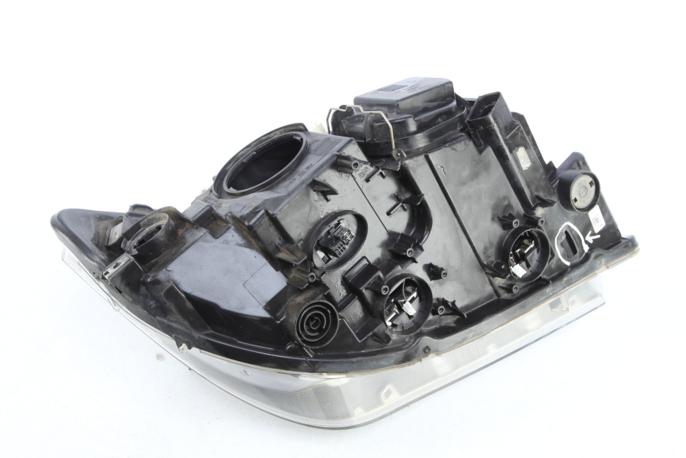 Фара ксенон левая бу BMW X1 E84 рестайлинг OEM 63117290239 Фара ксенон левая бу BMW X1 E84 рестайлинг OEM 63117290239