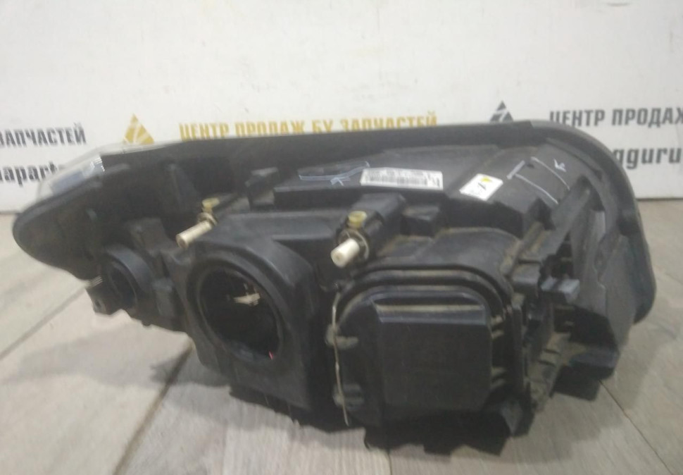 Фара ксенон левая бу BMW X1 E84 рестайлинг OEM 63117290239 Фара ксенон левая бу BMW X1 E84 рестайлинг OEM 63117290239