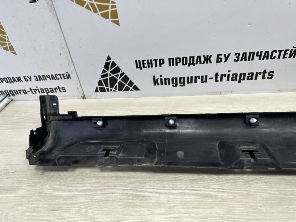 Порог правый бу Renault Sandero Stepway 2 OEM 764266165R Порог правый бу Renault Sandero Stepway 2 OEM 764266165R