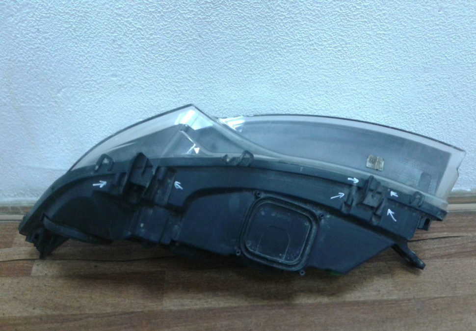Фара правая Fiat Ducato 3 (15>)  oem 1374292080 (слом. ниж. крепл. , скол на стекле)