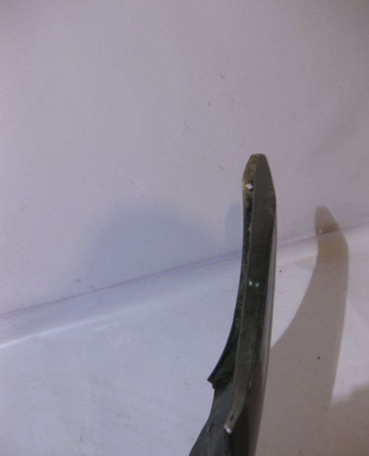 Бампер передний Lada Granta oem 2191280301501 (трещина) (скл-3) Бампер передний Lada Granta oem 2191280301501 (трещина) (скл-3)