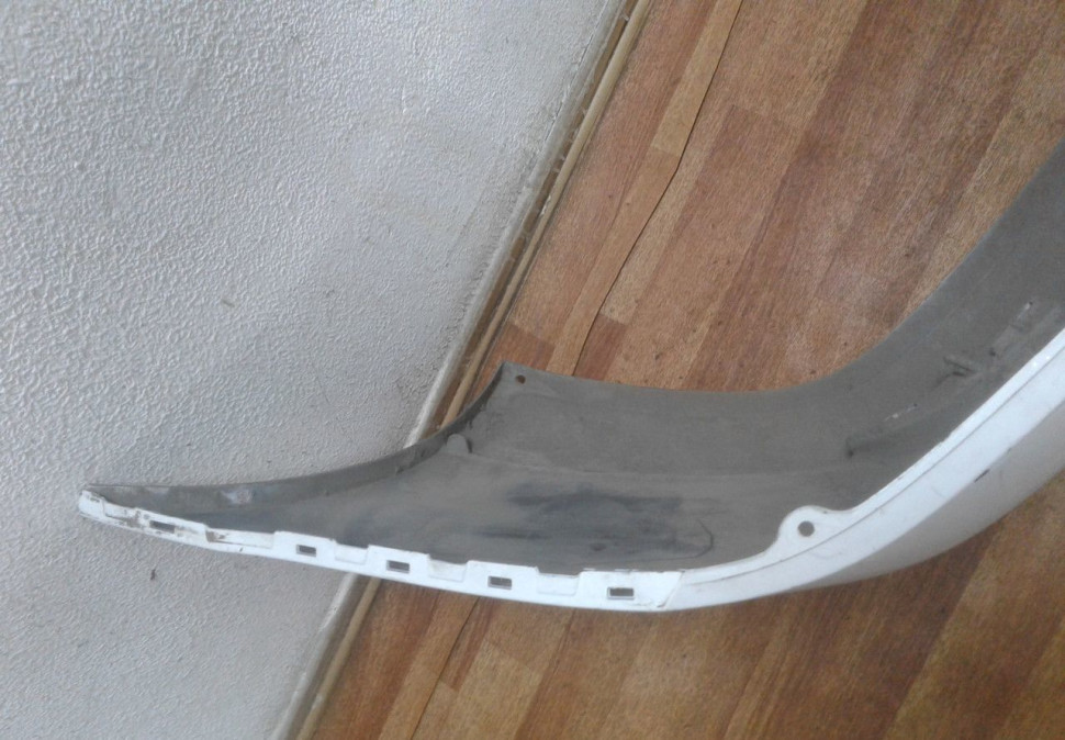 Бампер задний Renault Logan 2 oem 850220659r (трещина)