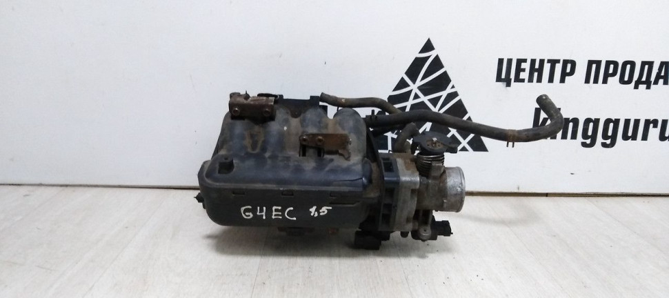 Впускной коллектор Hyundai Accent 2 G4EC (скл-3) Впускной коллектор Hyundai Accent 2 G4EC (скл-3)