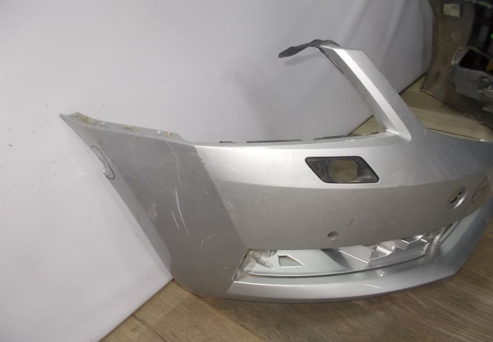 Бампер передний бу Skoda Octavia A7 рестайлинг OEM 5EU807221F Бампер передний бу Skoda Octavia A7 рестайлинг OEM 5EU807221F