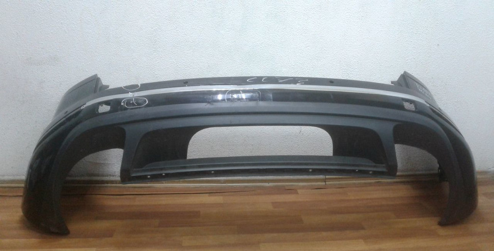 Бампер задний Volkswagen Touareg NF oem 7p6807421f (мал. трещины) Бампер задний Volkswagen Touareg NF oem 7p6807421f (мал. трещины)