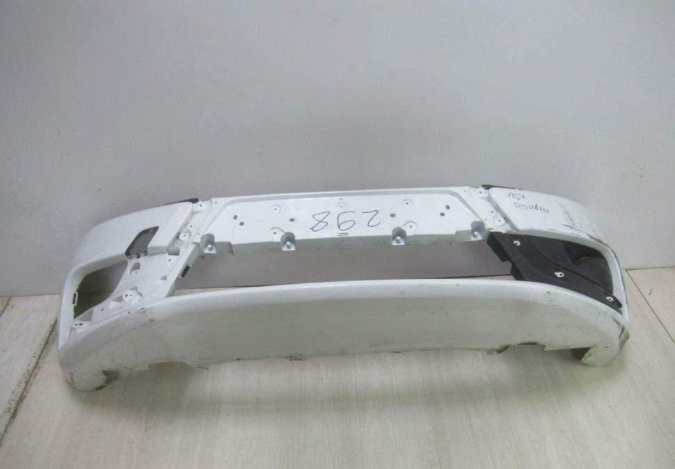 Бампер передний Lada Vesta oem 8450006666 (трещина) (скл-3)