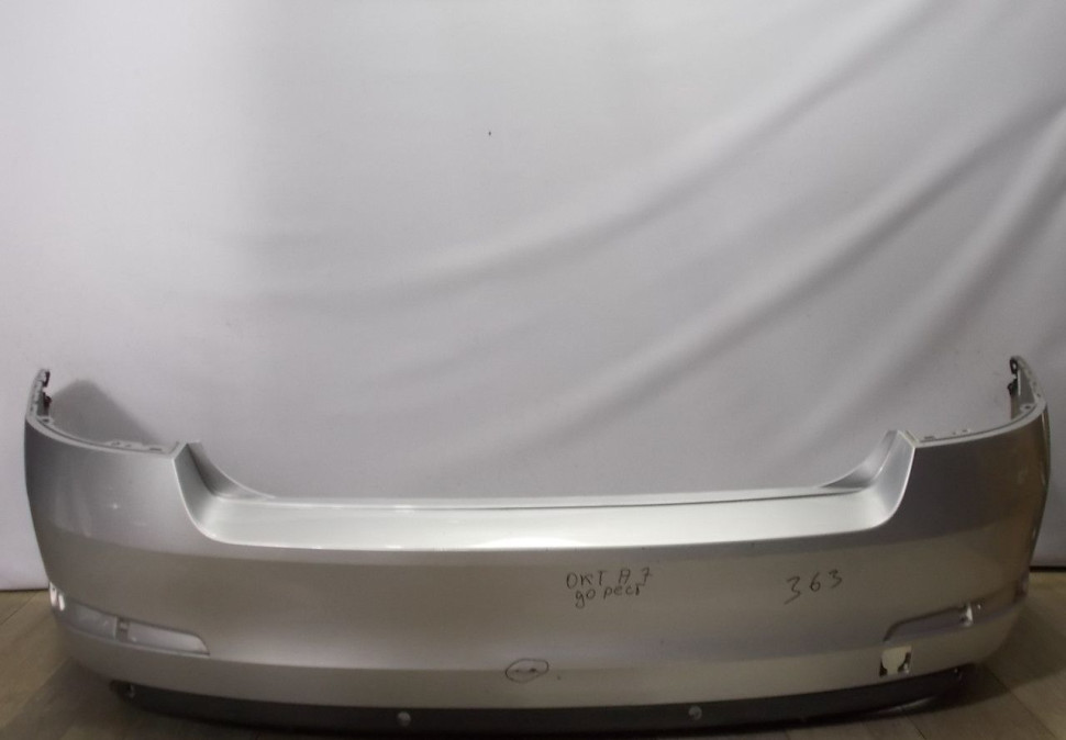 Бампер задний бу Skoda Octavia A7 OEM 5E0807421