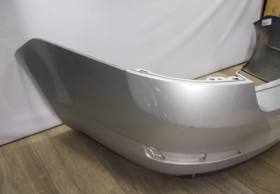 Бампер задний бу Skoda Octavia A7 OEM 5E0807421