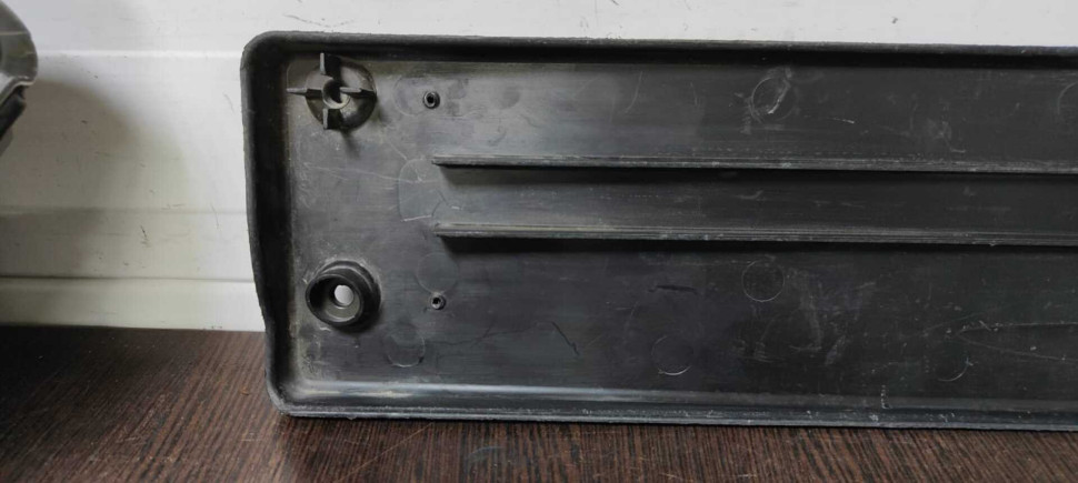 Подиум номерного знака Jaguar F-Pace 2016> oem HK8M17A835B