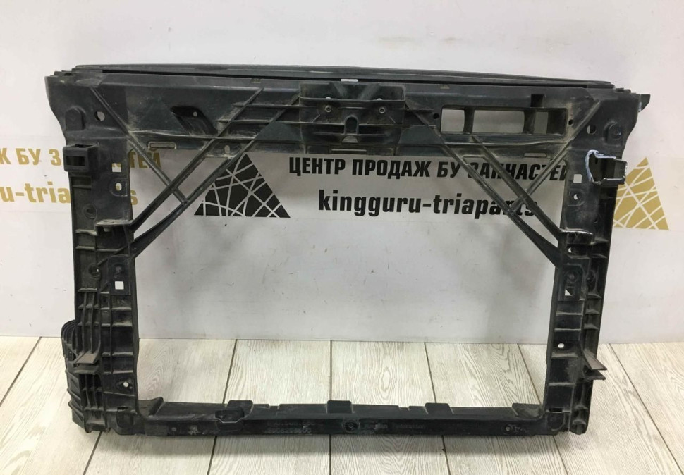 Панель передняя Skoda Rapid OEM 60U805588C