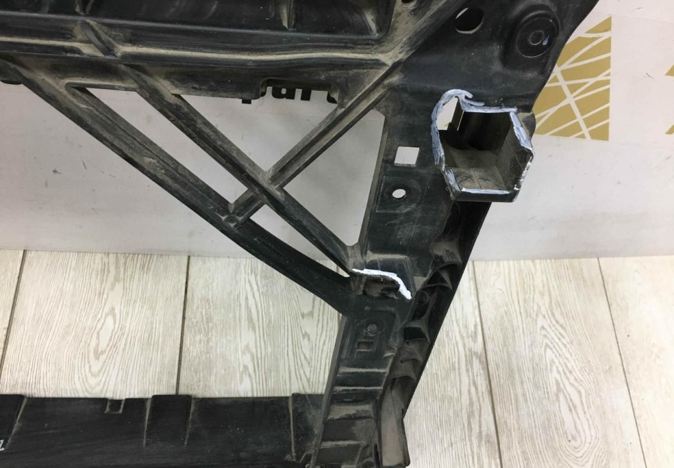 Панель передняя Skoda Rapid OEM 60U805588C