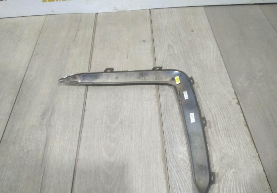 Молдинг переднего бампера правый бу BMW X6 G06 M-Pack OEM 51118070180