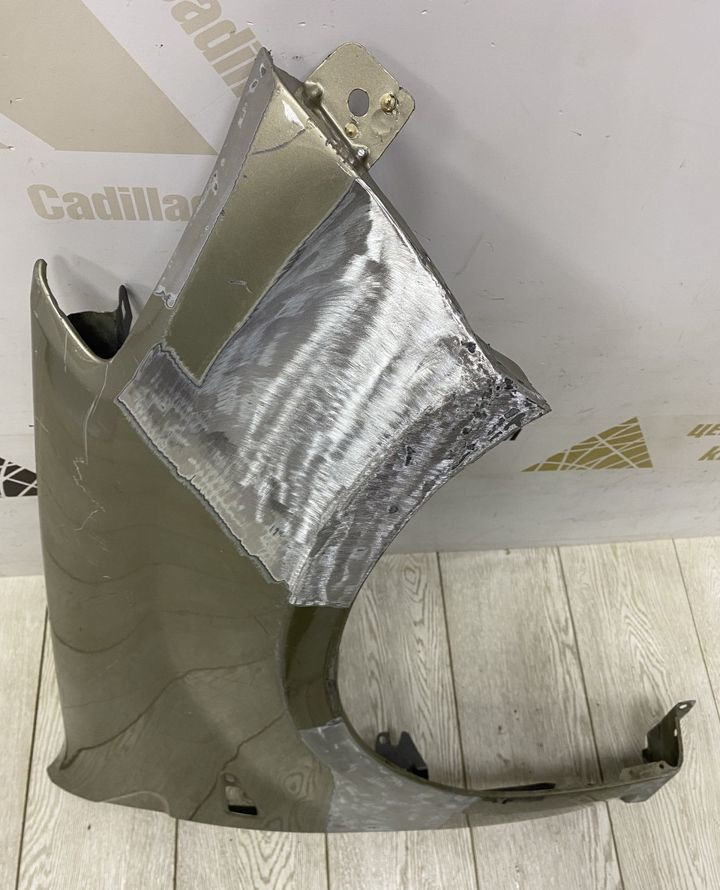 Крыло переднее правое Renault Sandero 1 OEM 631005379R Крыло переднее правое Renault Sandero 1 OEM 631005379R