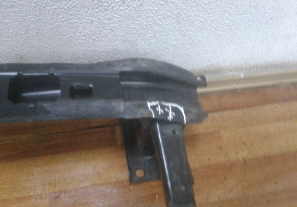 Усилитель переднего бампера Volkswagen Passat B8 oem 3g0807611 (вмятина) Усилитель переднего бампера Volkswagen Passat B8 oem 3g0807611 (вмятина)