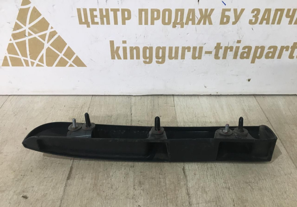 Накладка задней двери правая Renault Dokker OEM 908529179R