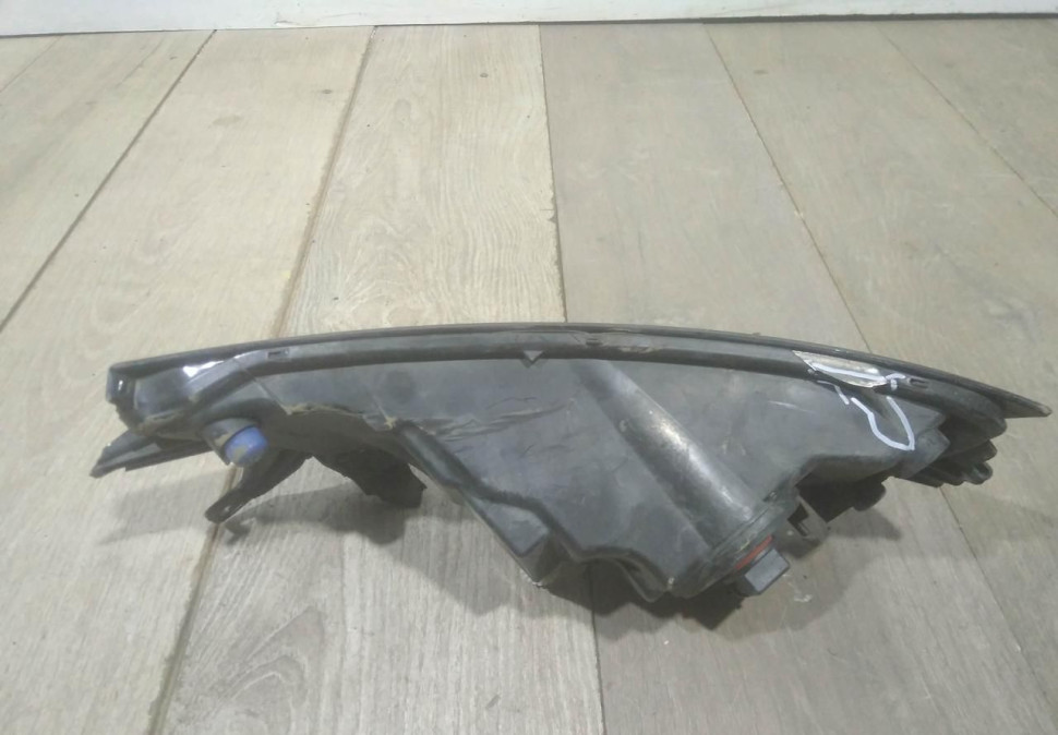 Фара противотуманная правая бу Skoda Rapid рестайлинг OEM 5JA941700D
