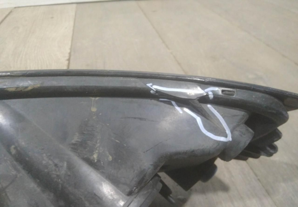 Фара противотуманная правая бу Skoda Rapid рестайлинг OEM 5JA941700D