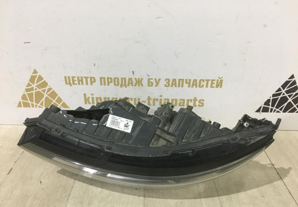 Фара ЛЭД LED левая Renault Koleos 2 OEM 260604608R