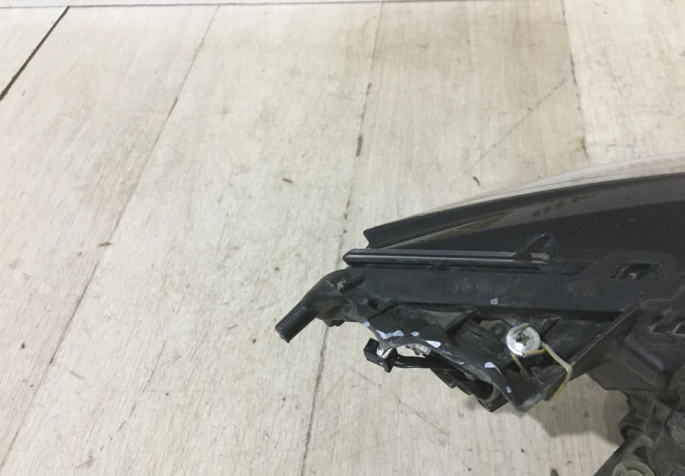 Фара ЛЭД LED левая Renault Koleos 2 OEM 260604608R