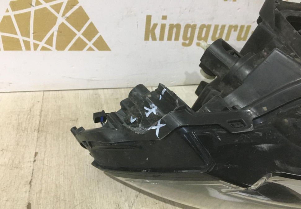 Фара ЛЭД LED левая Renault Koleos 2 OEM 260604608R Фара ЛЭД LED левая Renault Koleos 2 OEM 260604608R