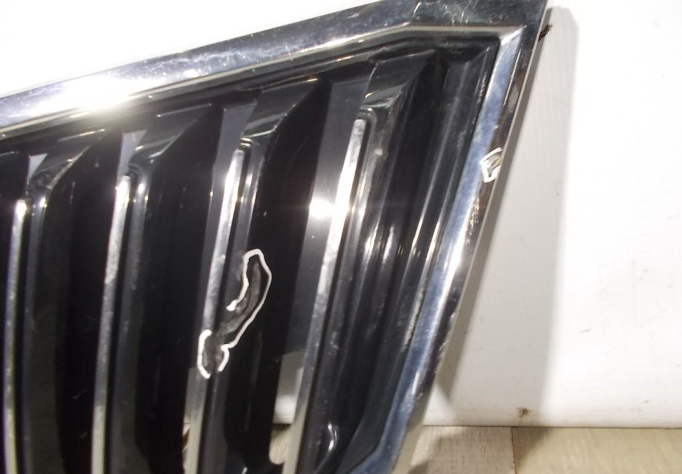 Решетка радиатора бу Skoda Superb 3 OEM 3V0853653B Решетка радиатора бу Skoda Superb 3 OEM 3V0853653B