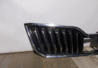 Решетка радиатора бу Skoda Superb 3 OEM 3V0853653B