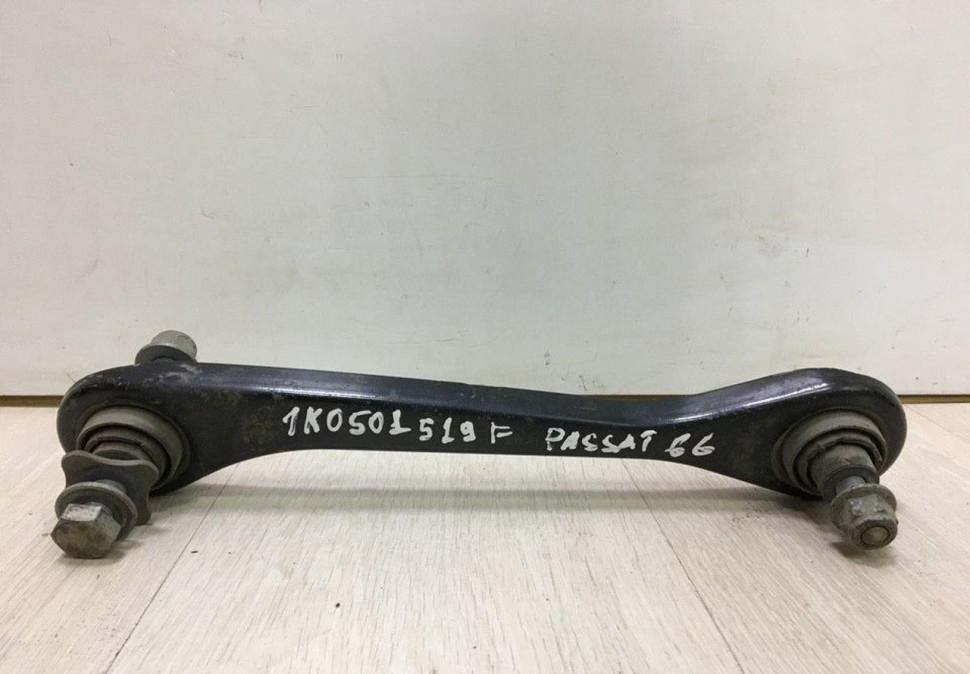 Рычаг задний левый Volkswagen Passat B6 oem 1k0501529