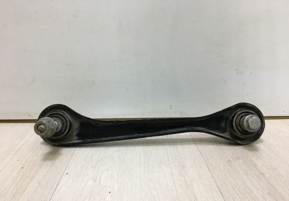 Рычаг задний левый Volkswagen Passat B6 oem 1k0501529 Рычаг задний левый Volkswagen Passat B6 oem 1k0501529