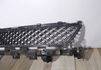 Решетка переднего бампера бу Renault Sandero Stepway 2 OEM 622548039R