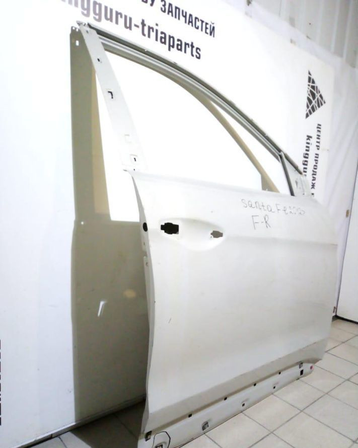 Дверь передняя правая Hyundai Santa Fe 3 12-18 oem 760042W000 (скл-3)
