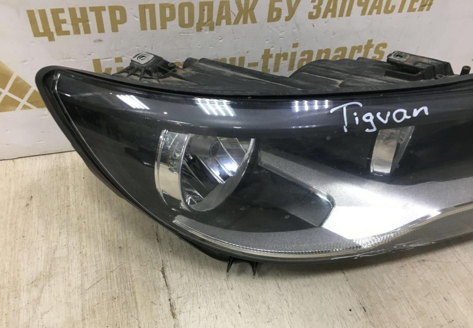 Фара правая Volkswagen Tiguan 1 2011 рестайлинг oem 5N1941006B
