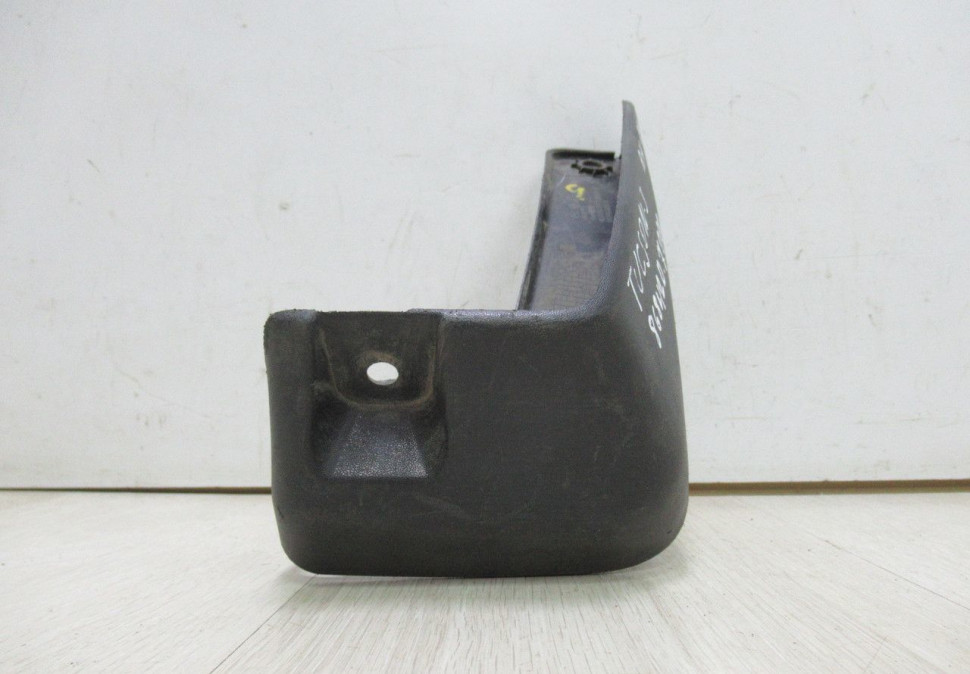 Брызговик задний правый Hyundai Tucson 3 (15-18) oem 86842d7000