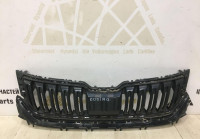 Решетка радиатора Skoda Kodiaq OEM 565853653A