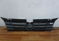 Решетка радиатора Volkswagen Tiguan 2 (17>) oem 5NA853653B