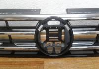 Решетка радиатора Volkswagen Tiguan 2 (17>) oem 5NA853653B