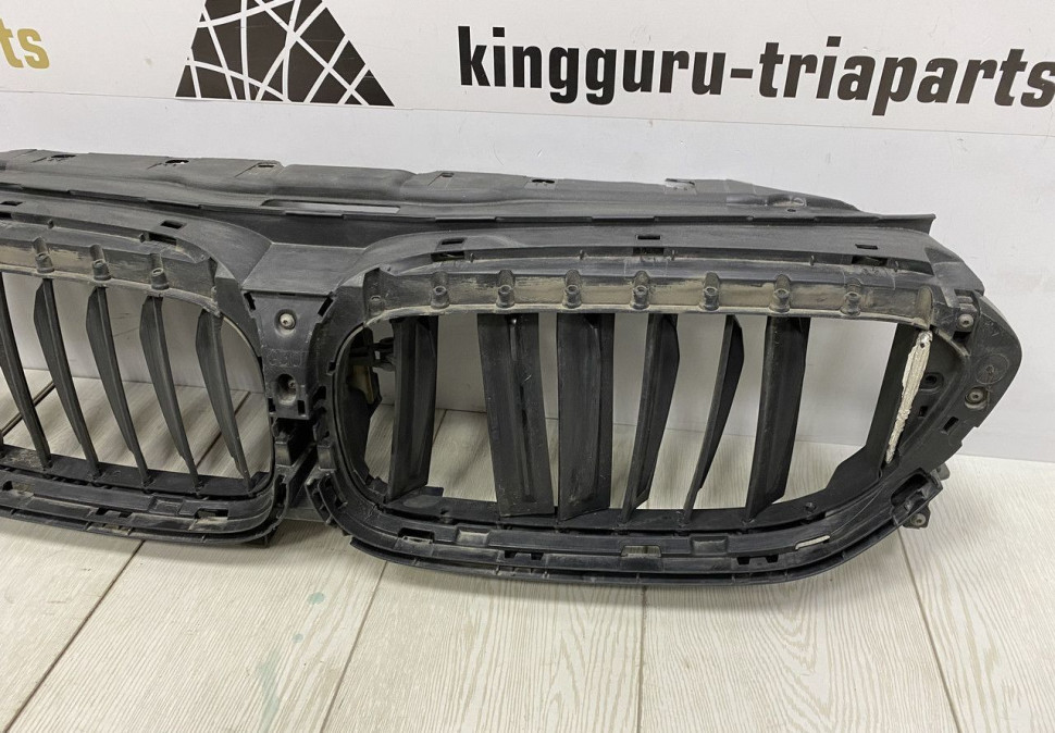 Заслонка решетки (жалюзи) BMW 7 G11 OEM 5113187156 Заслонка решетки (жалюзи) BMW 7 G11 OEM 5113187156