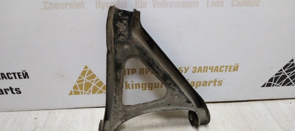 Рычаг задний правый Volkswagen Touareg 2 NF oem 7P0505352D