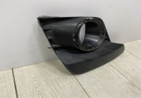Решетка противотуманной фары левая Renault Logan 2 рестайлинг OEM 261A37637R