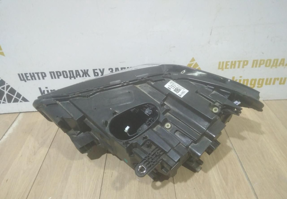 Фара ЛЭД LED правая бу BMW X1 F48 рестайлинг OEM 63119477812