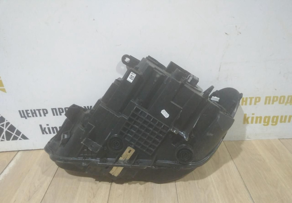 Фара ЛЭД LED правая бу BMW X1 F48 рестайлинг OEM 63119477812